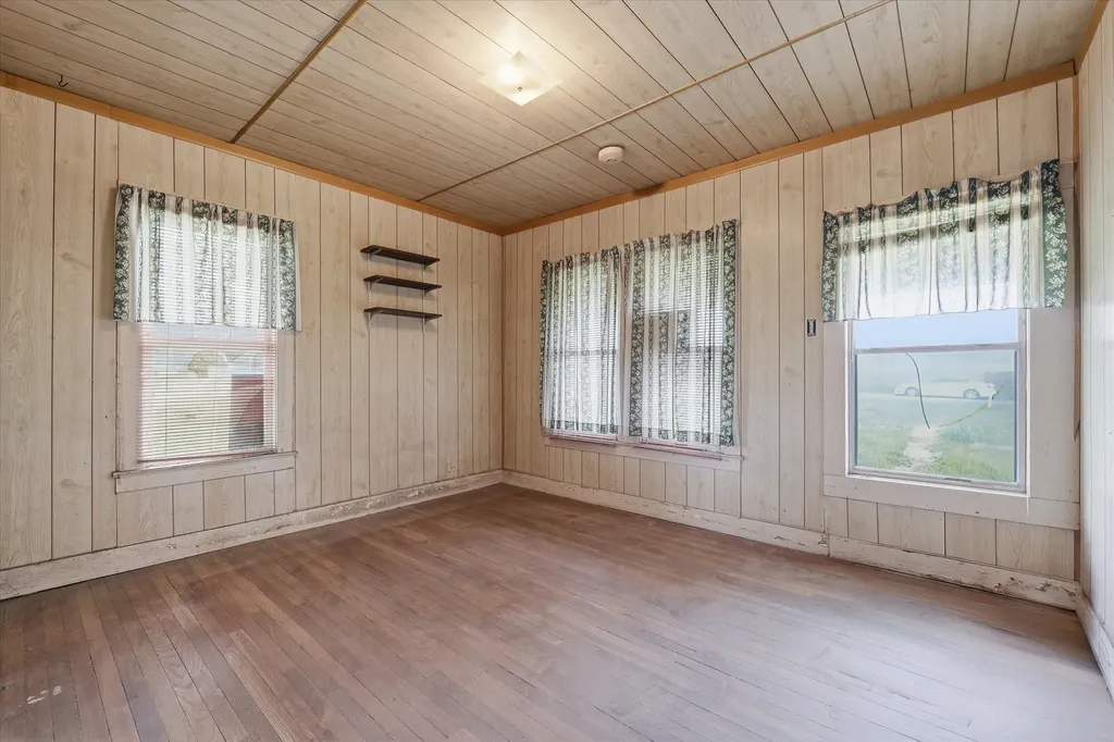 10847 Elk Road Axtell TX 76624