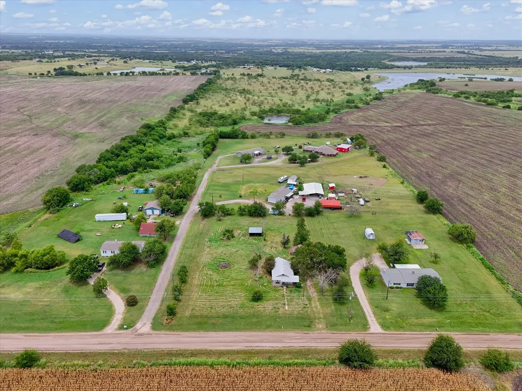10847 Elk Road Axtell TX 76624