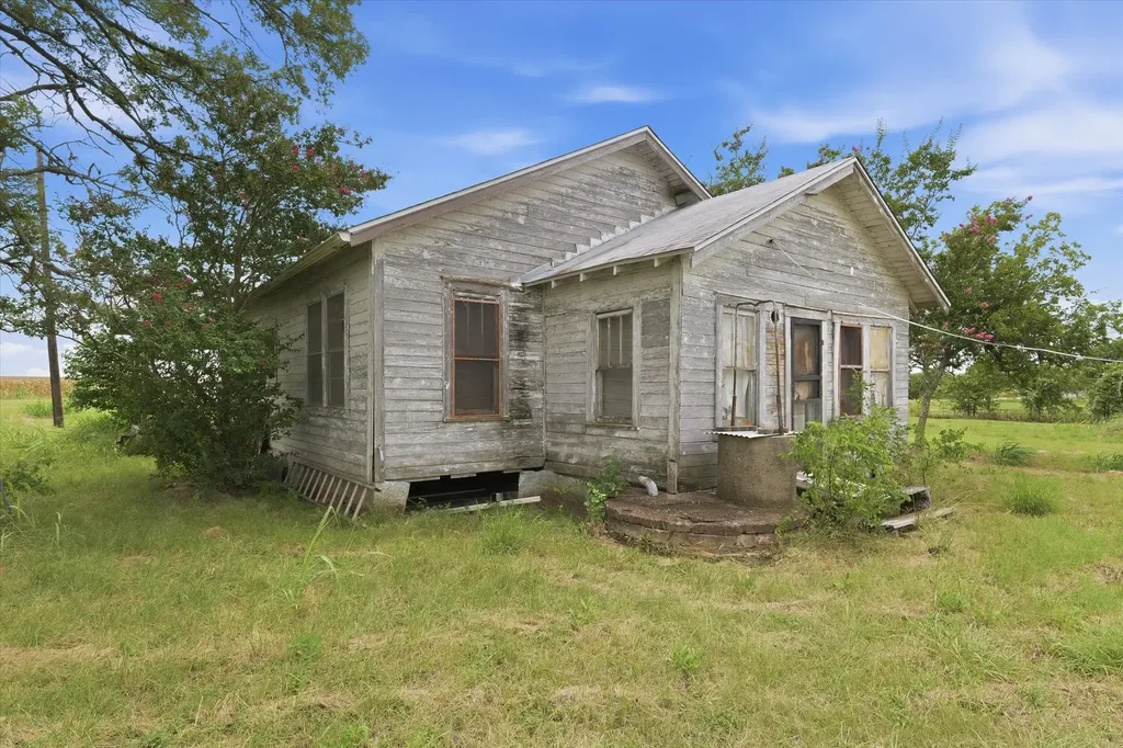 10847 Elk Road Axtell TX 76624