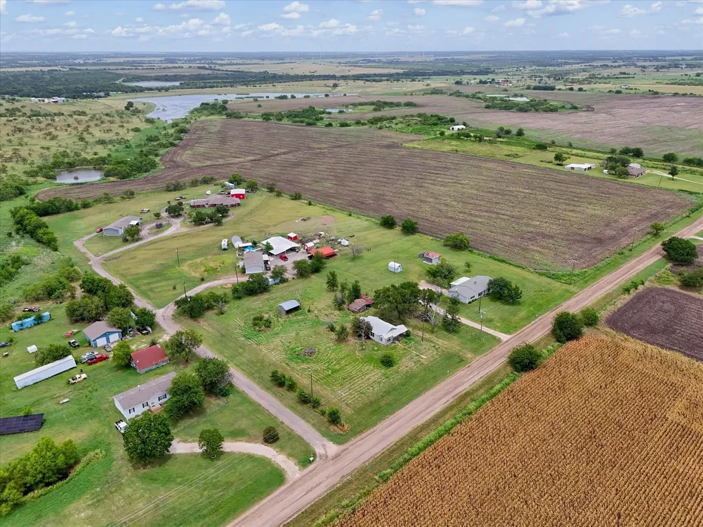 10847 Elk Road Axtell TX 76624