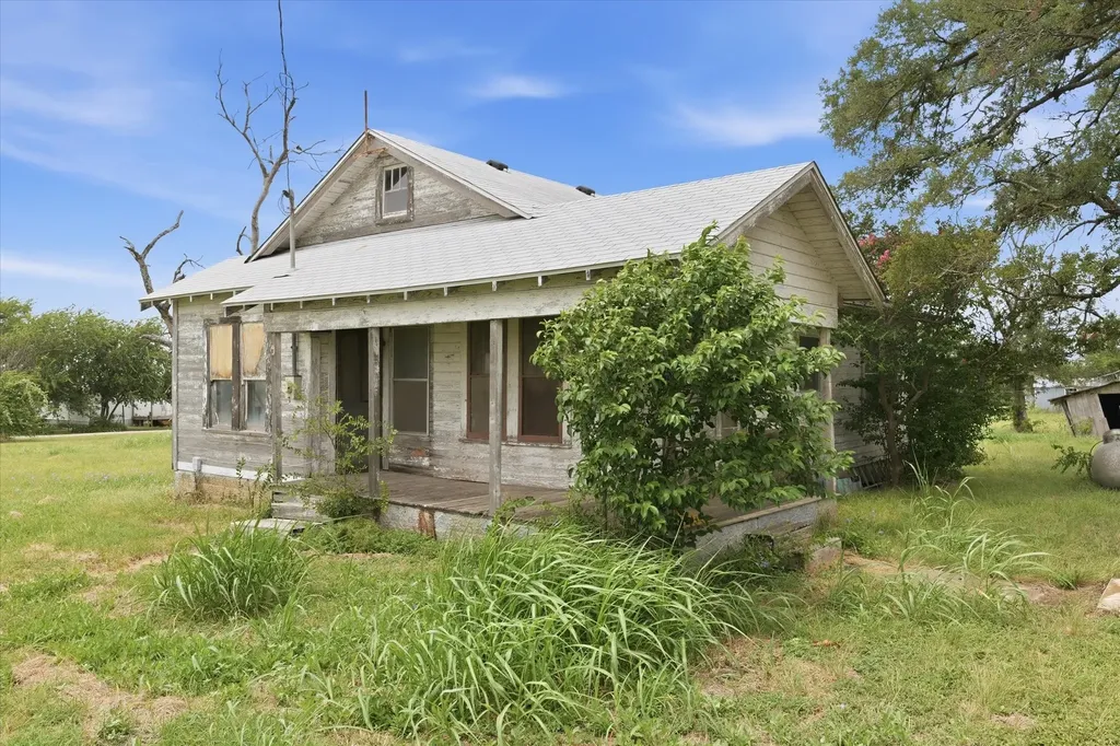 10847 Elk Road Axtell TX 76624