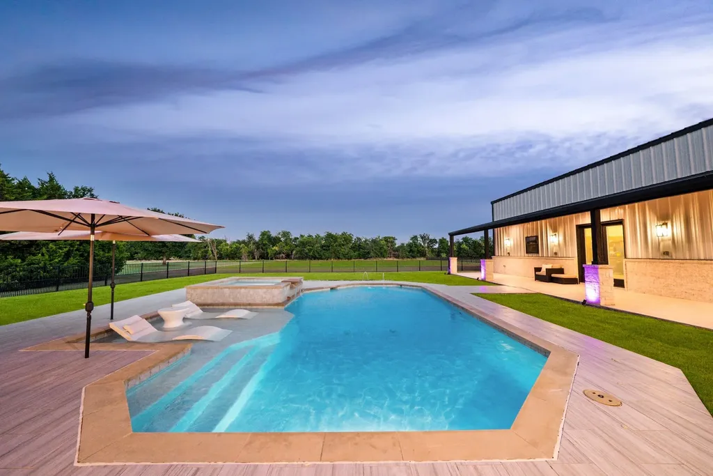 405 Wilderness Trail Royse City TX 75189