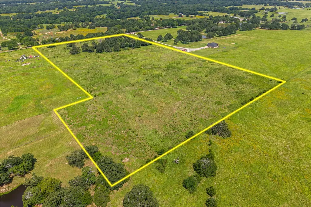 7414 Cr 2610 Bonham TX 75418