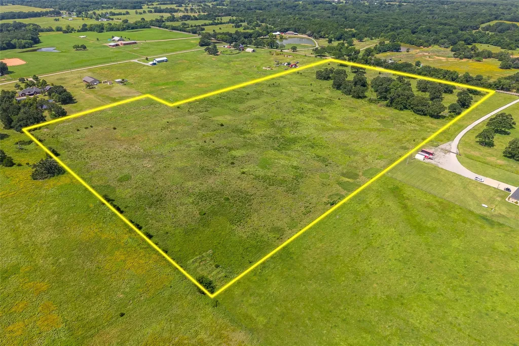 7414 Cr 2610 Bonham TX 75418