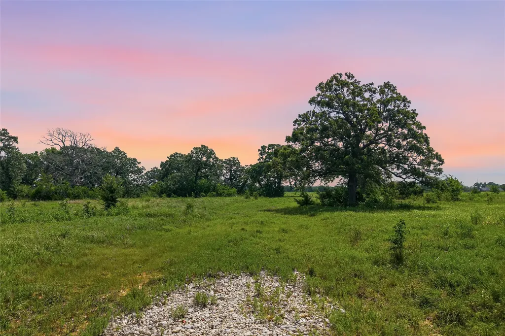 7414 Cr 2610 Bonham TX 75418