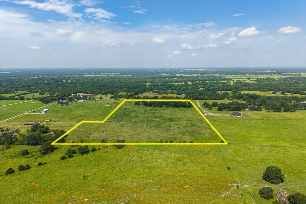 7414 Cr 2610 Bonham TX 75418