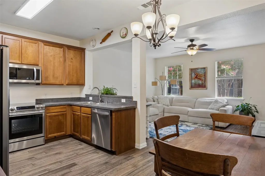 4066 Kyndra Circle Richardson TX 75082