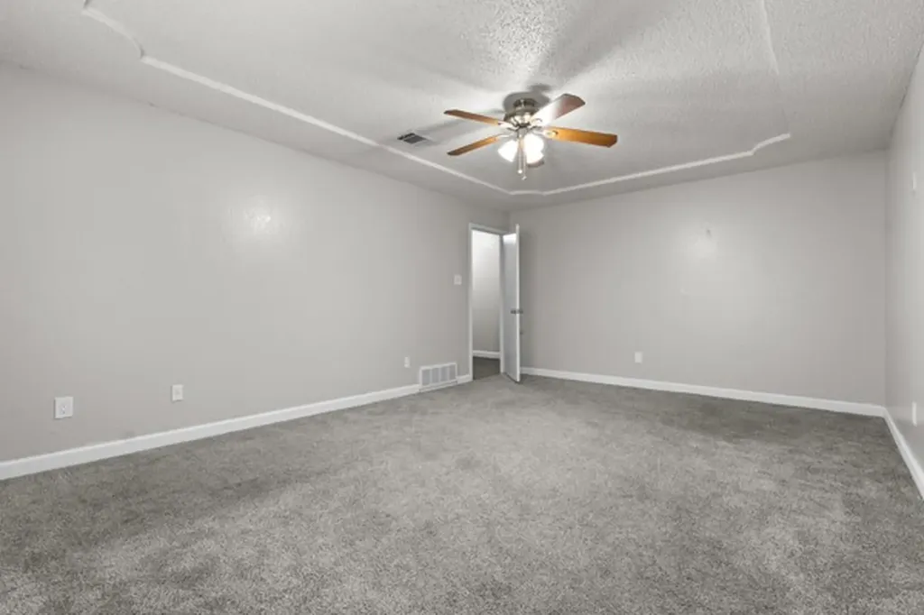 6613 Constitution Drive Watauga TX 76148