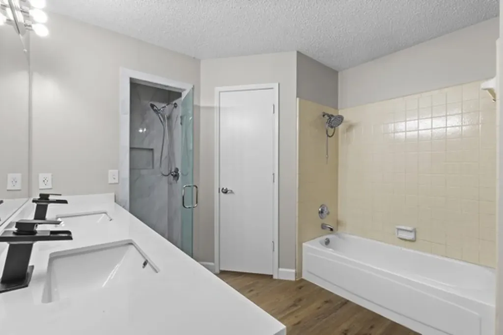 6613 Constitution Drive Watauga TX 76148