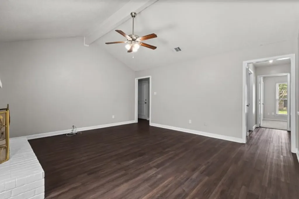 6613 Constitution Drive Watauga TX 76148