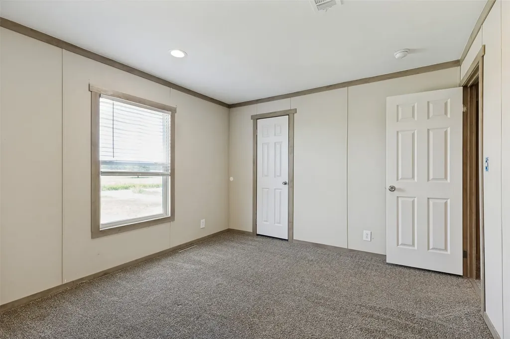 4445 County Road 136 Whitesboro TX 76273