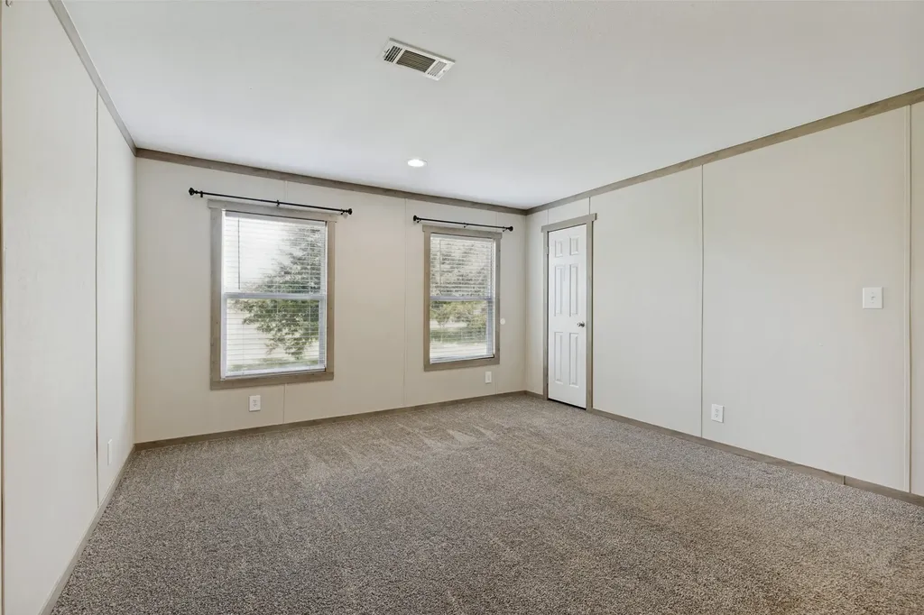 4445 County Road 136 Whitesboro TX 76273