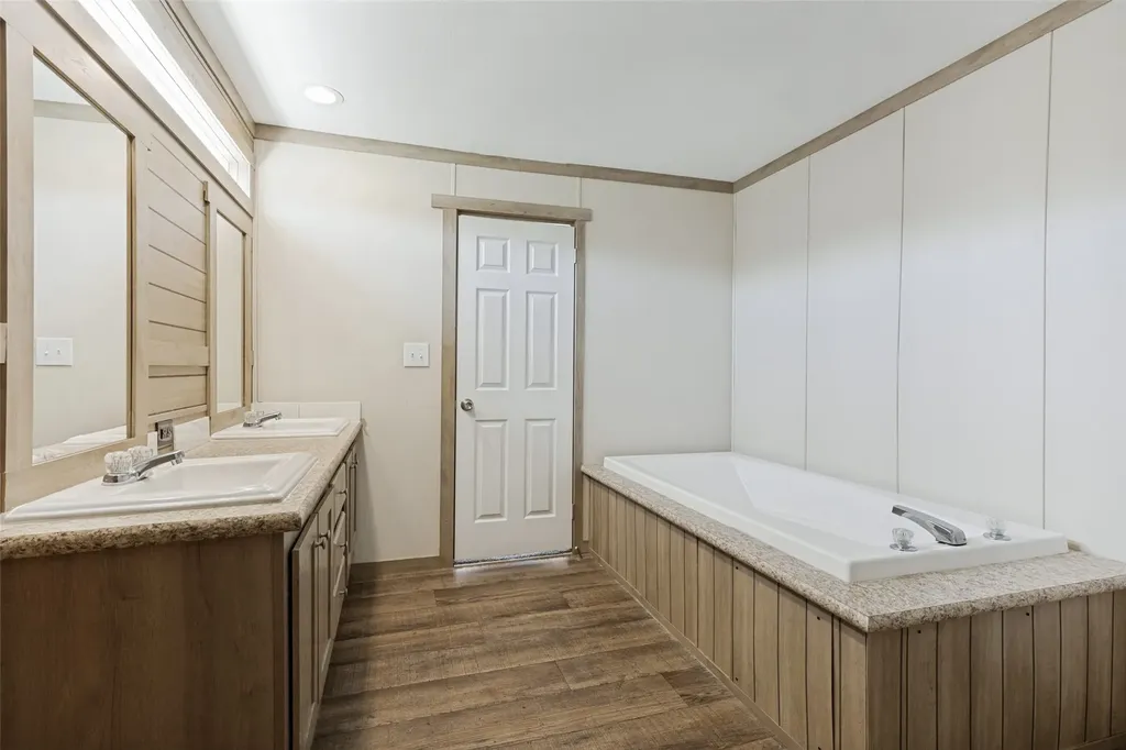 4445 County Road 136 Whitesboro TX 76273