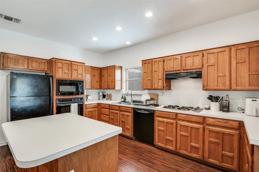 6814 Silver Lake Drive Rowlett TX 75089