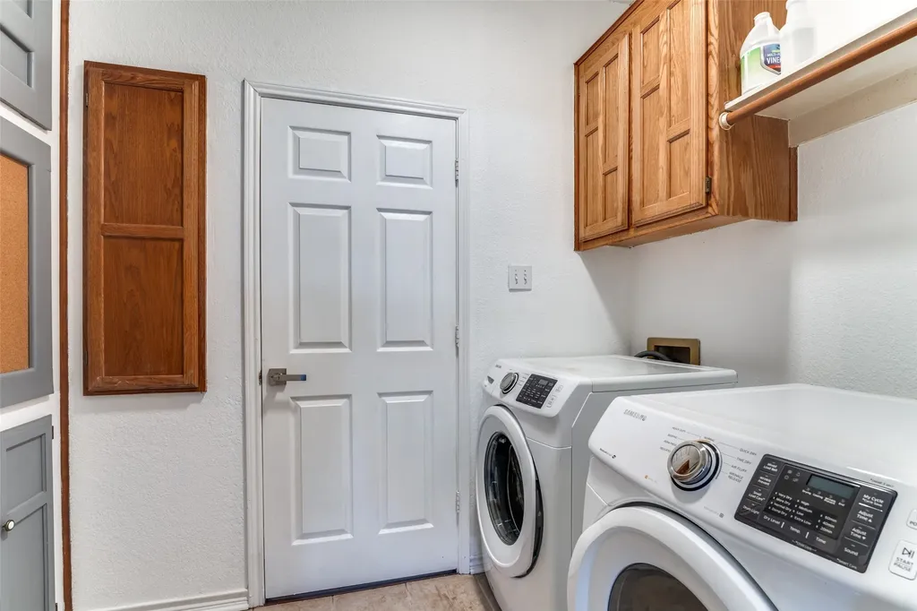 6814 Silver Lake Drive Rowlett TX 75089