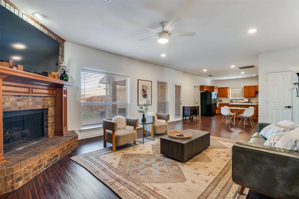 6814 Silver Lake Drive Rowlett TX 75089