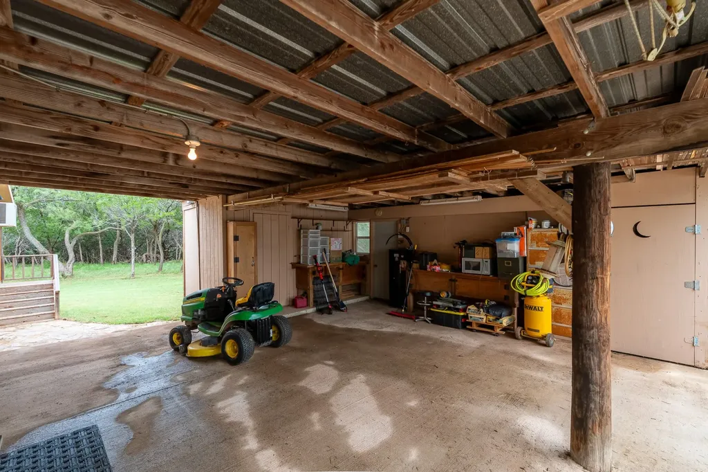 141 Pennington Street Buffalo Gap TX 79508