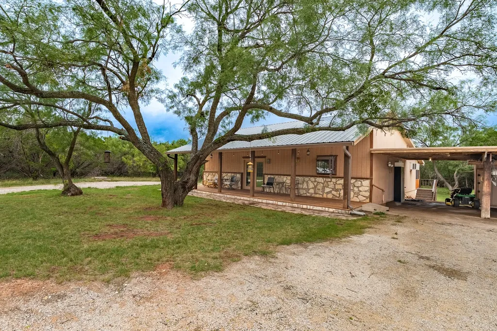 141 Pennington Street Buffalo Gap TX 79508