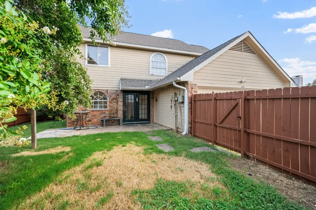 1414 Dudley Drive Carrollton TX 75007