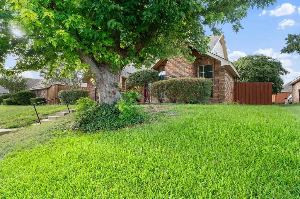 1414 Dudley Drive Carrollton TX 75007