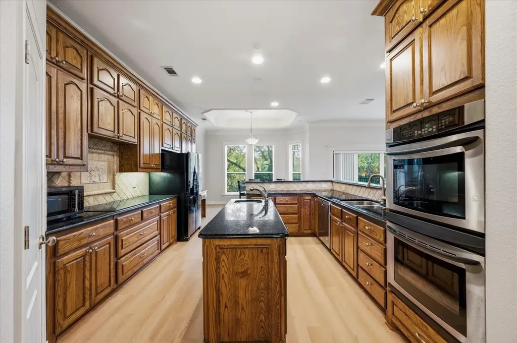 2643 Creekwood Drive Cedar Hill TX 75104