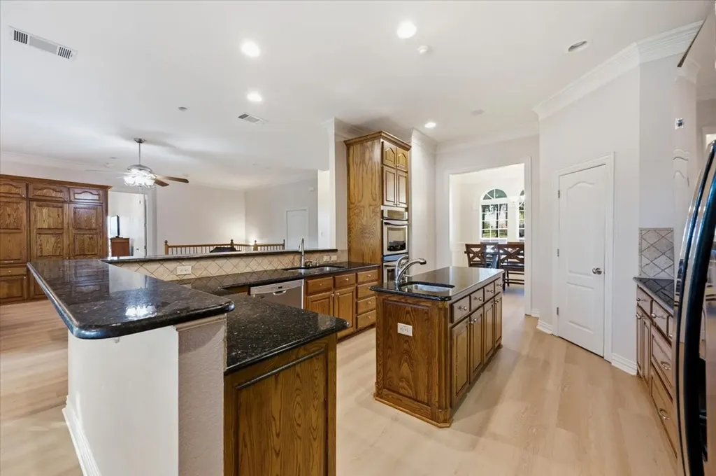 2643 Creekwood Drive Cedar Hill TX 75104