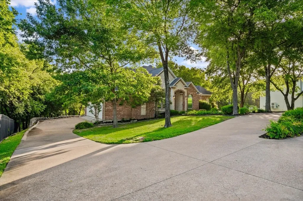 2643 Creekwood Drive Cedar Hill TX 75104