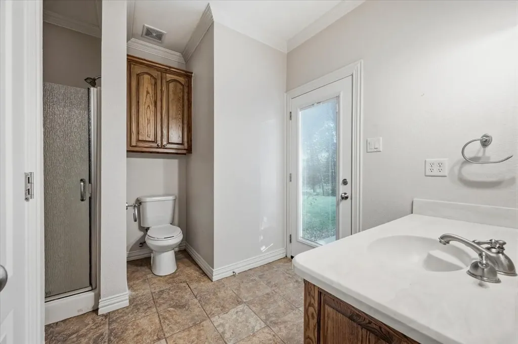2643 Creekwood Drive Cedar Hill TX 75104