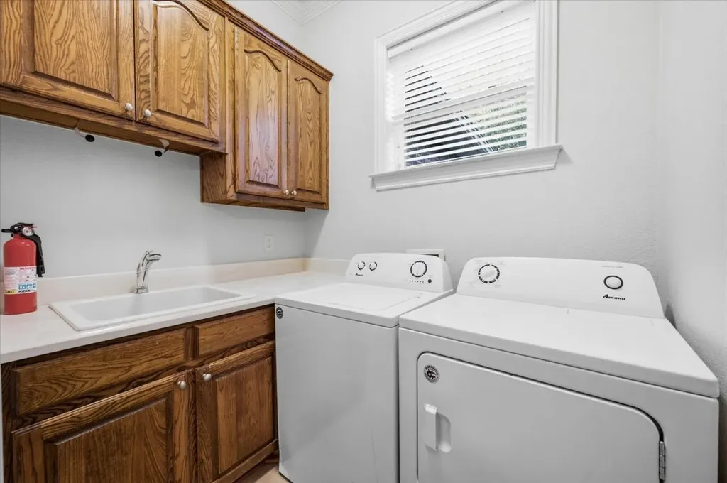 2643 Creekwood Drive Cedar Hill TX 75104