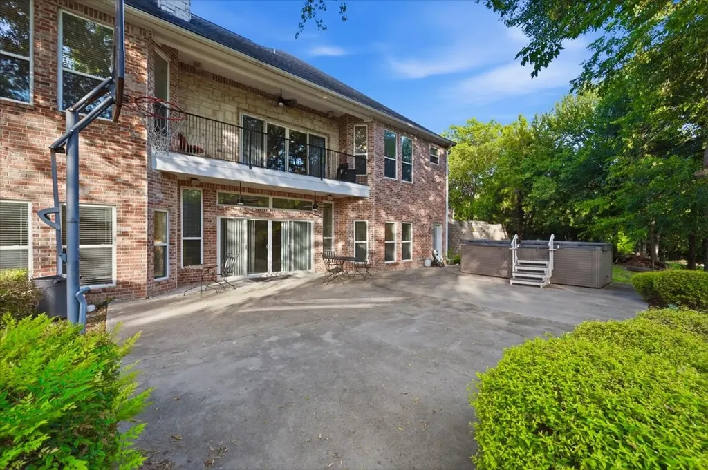2643 Creekwood Drive Cedar Hill TX 75104