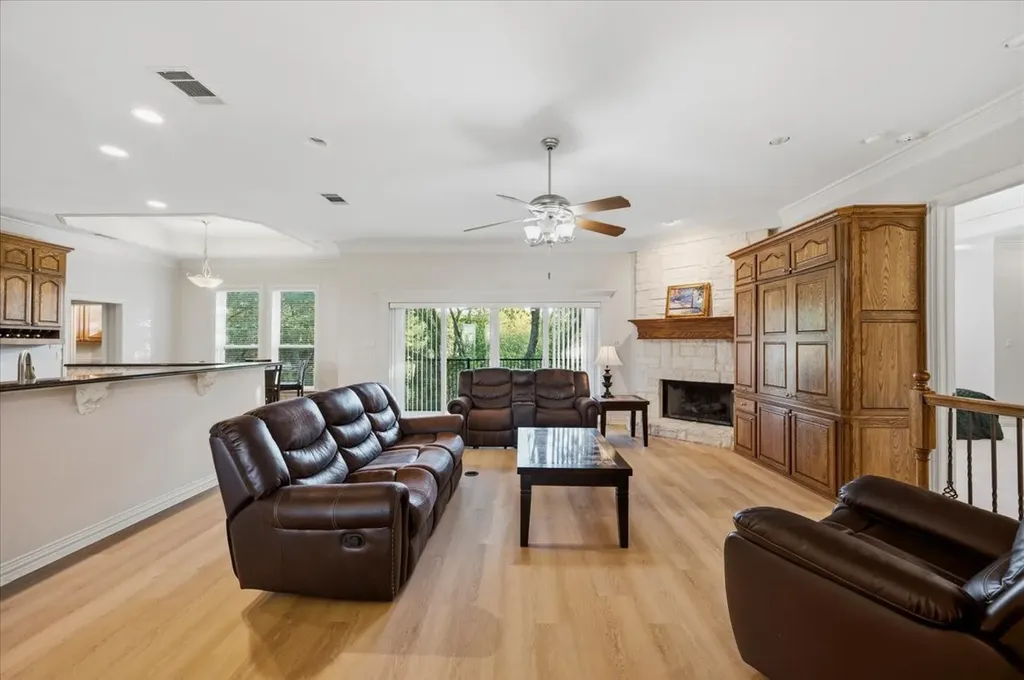 2643 Creekwood Drive Cedar Hill TX 75104