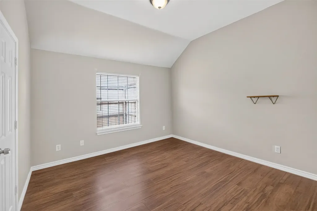 2848 Gillespie Lane Grand Prairie TX 75052