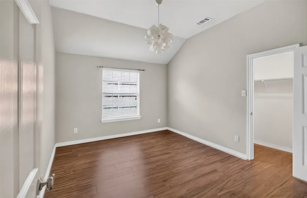 2848 Gillespie Lane Grand Prairie TX 75052