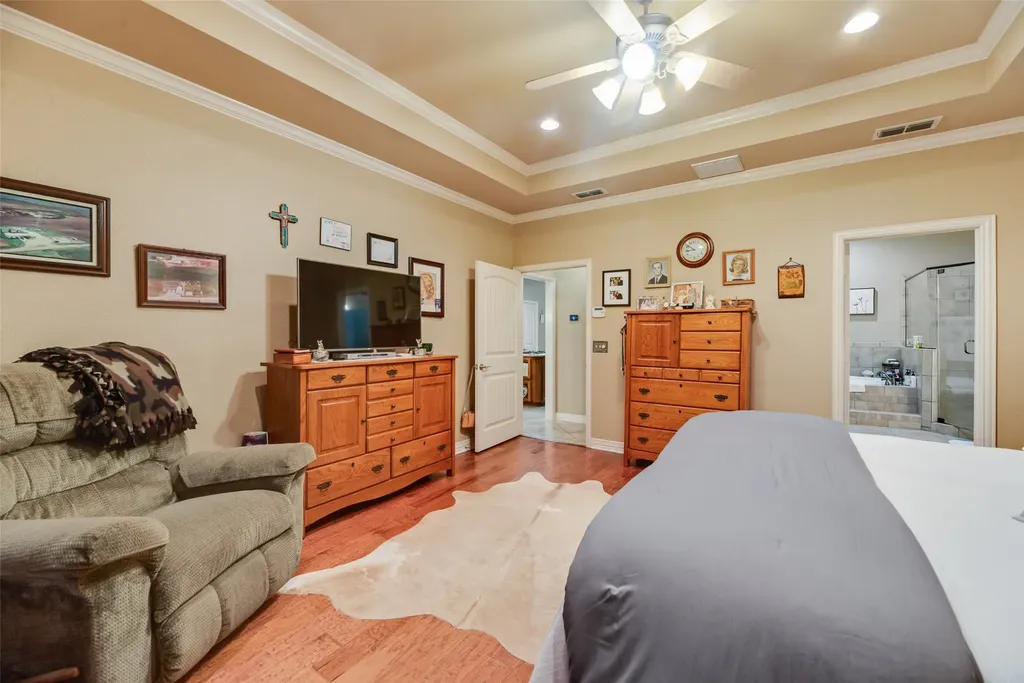 24060 Red Azalea Lindale TX 75771