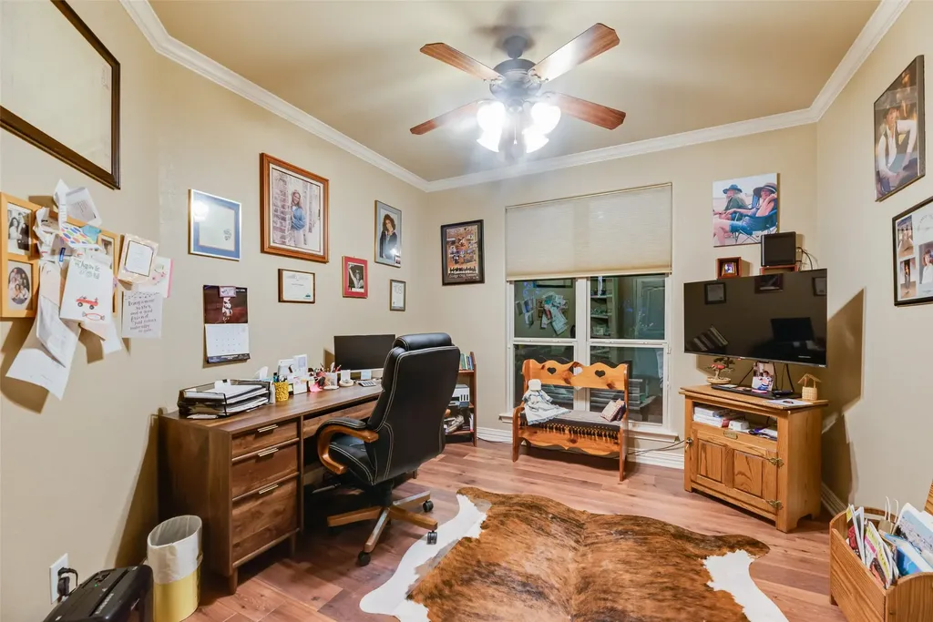 24060 Red Azalea Lindale TX 75771