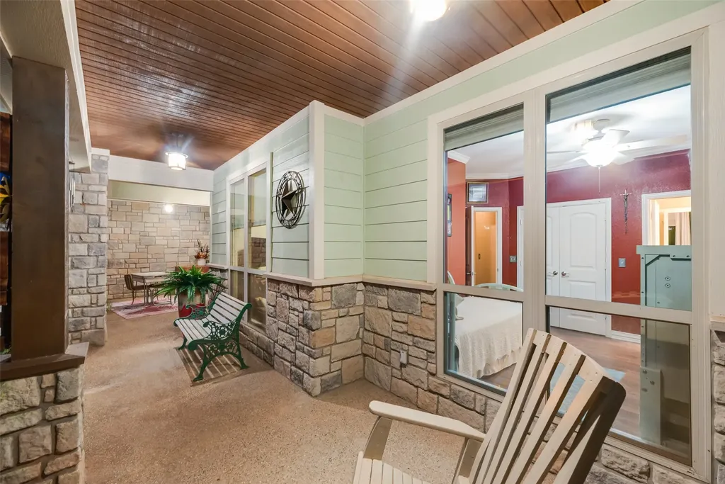 24060 Red Azalea Lindale TX 75771