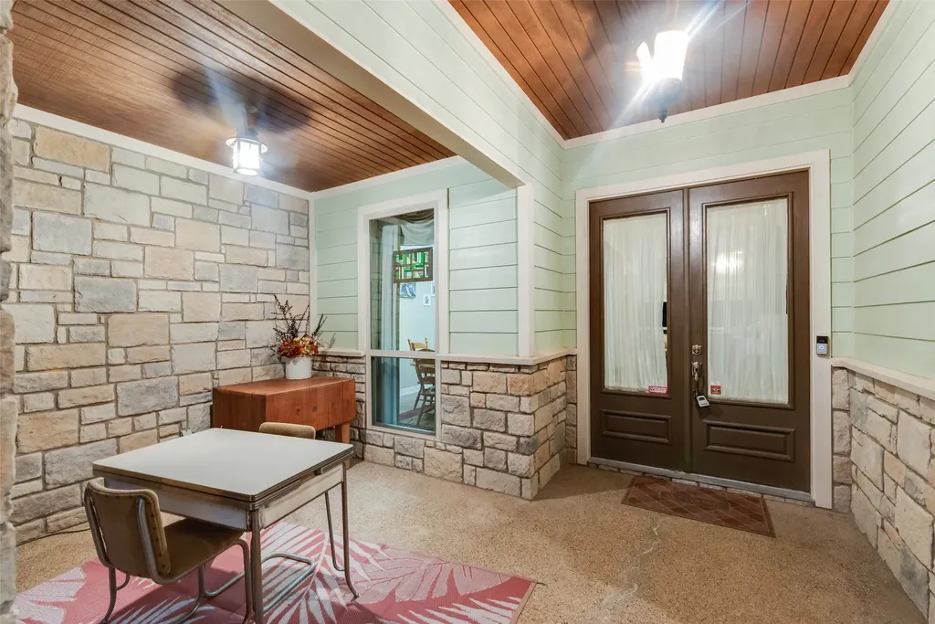 24060 Red Azalea Lindale TX 75771