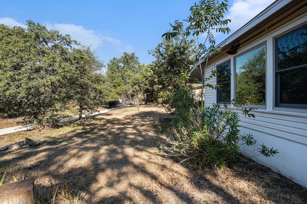 116 Lakeshore Trail Whitney TX 76692