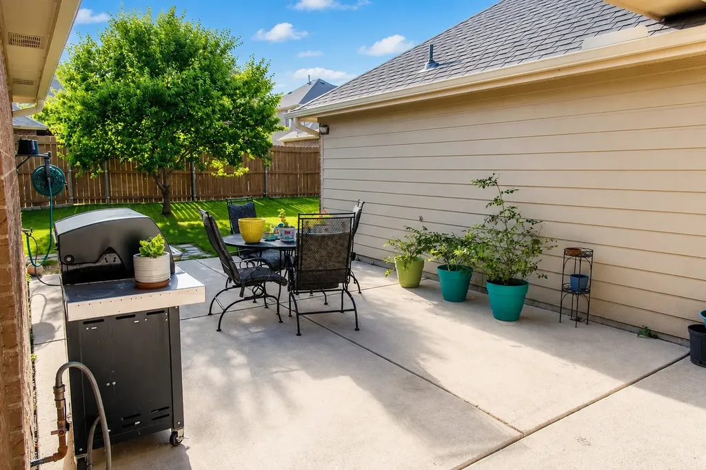 1209 Lost Valley Drive Royse City TX 75189