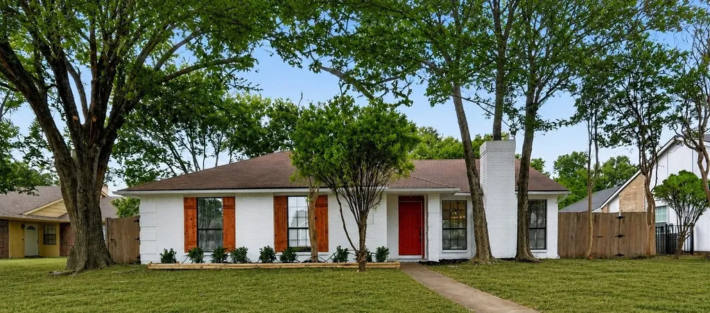 489 Weaver Street Cedar Hill TX 75104