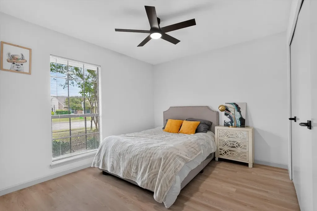 489 Weaver Street Cedar Hill TX 75104