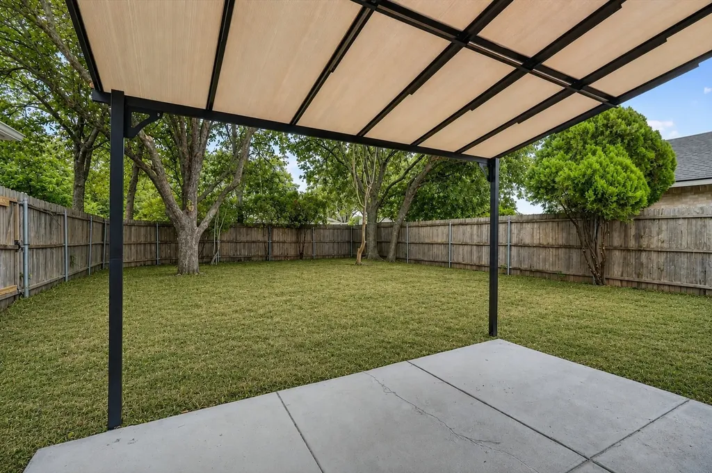 489 Weaver Street Cedar Hill TX 75104