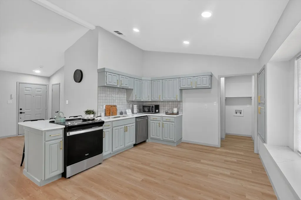 489 Weaver Street Cedar Hill TX 75104