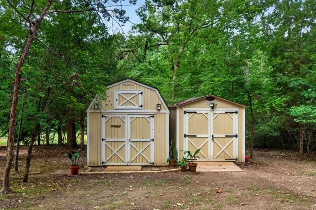18706 Quiet Anchor Lane Flint TX 75762