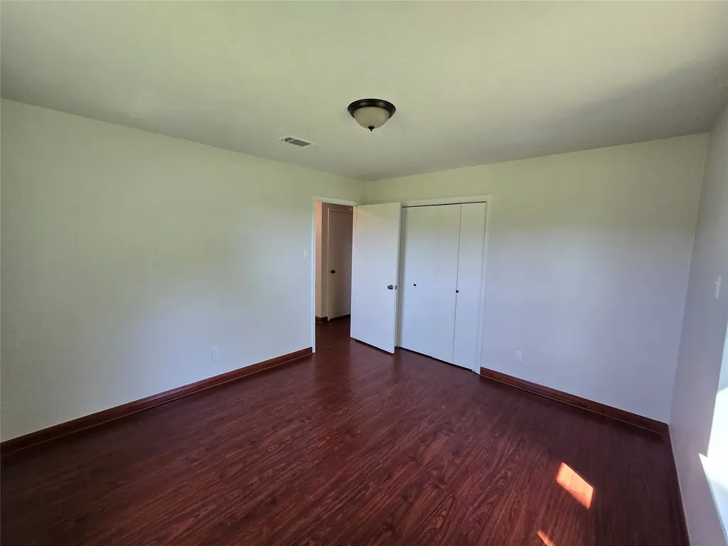 65 Paisano Lane Huntsville TX 77340