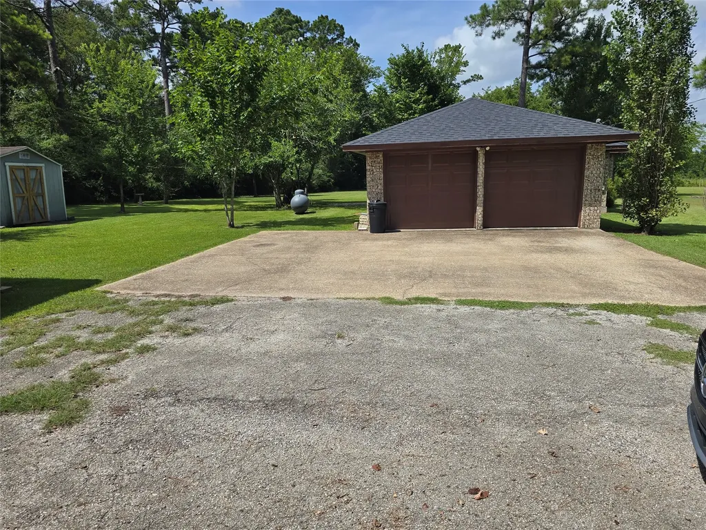65 Paisano Lane Huntsville TX 77340
