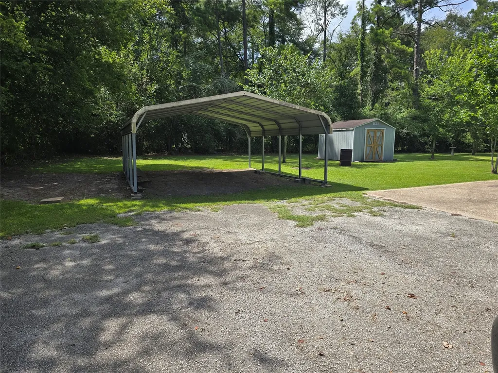 65 Paisano Lane Huntsville TX 77340
