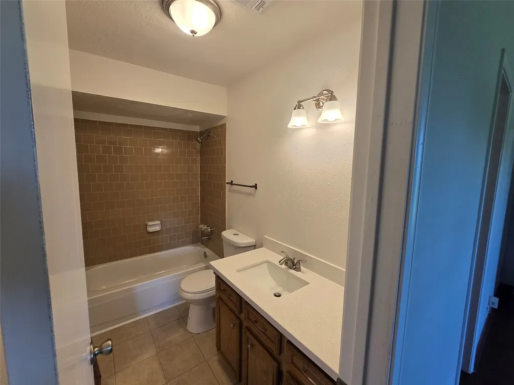 65 Paisano Lane Huntsville TX 77340