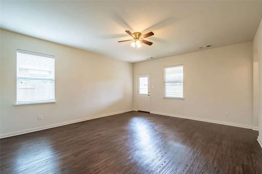 1911 Hot Springs Way Princeton TX 75407