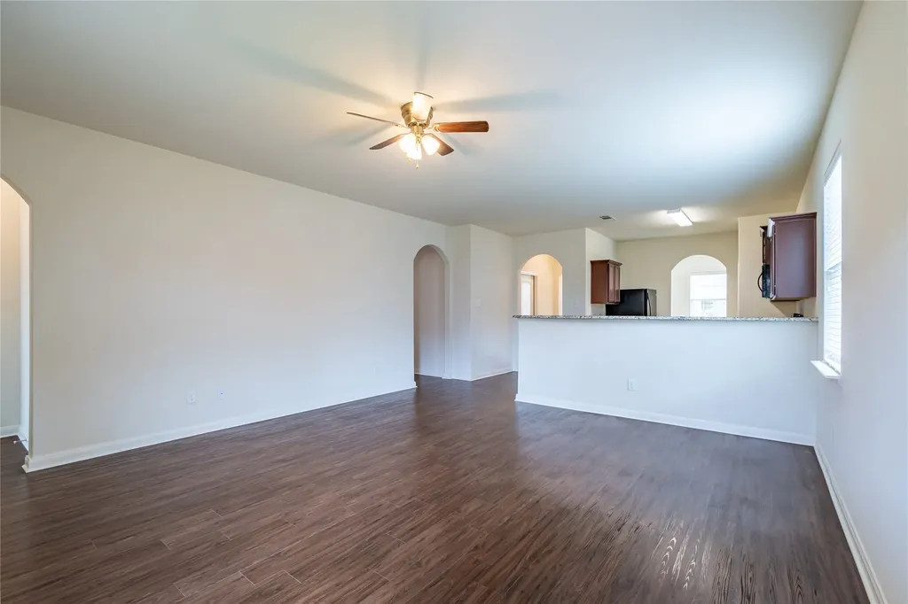 1911 Hot Springs Way Princeton TX 75407